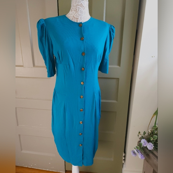 ZIP FRONT MINI KNIT DRESS STANDING OVATION